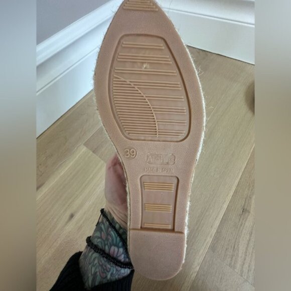 Aloha’s Espadrilles Suede Cream Slide Flat - Picture 4 of 5